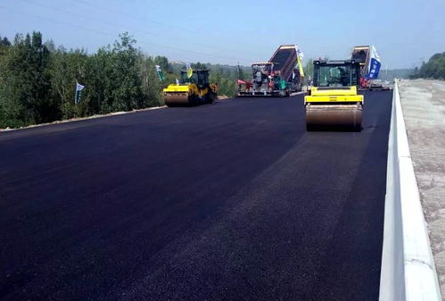 公司多項(xiàng)目施工進(jìn)展順利，公路與路面工程穩(wěn)步推進(jìn)